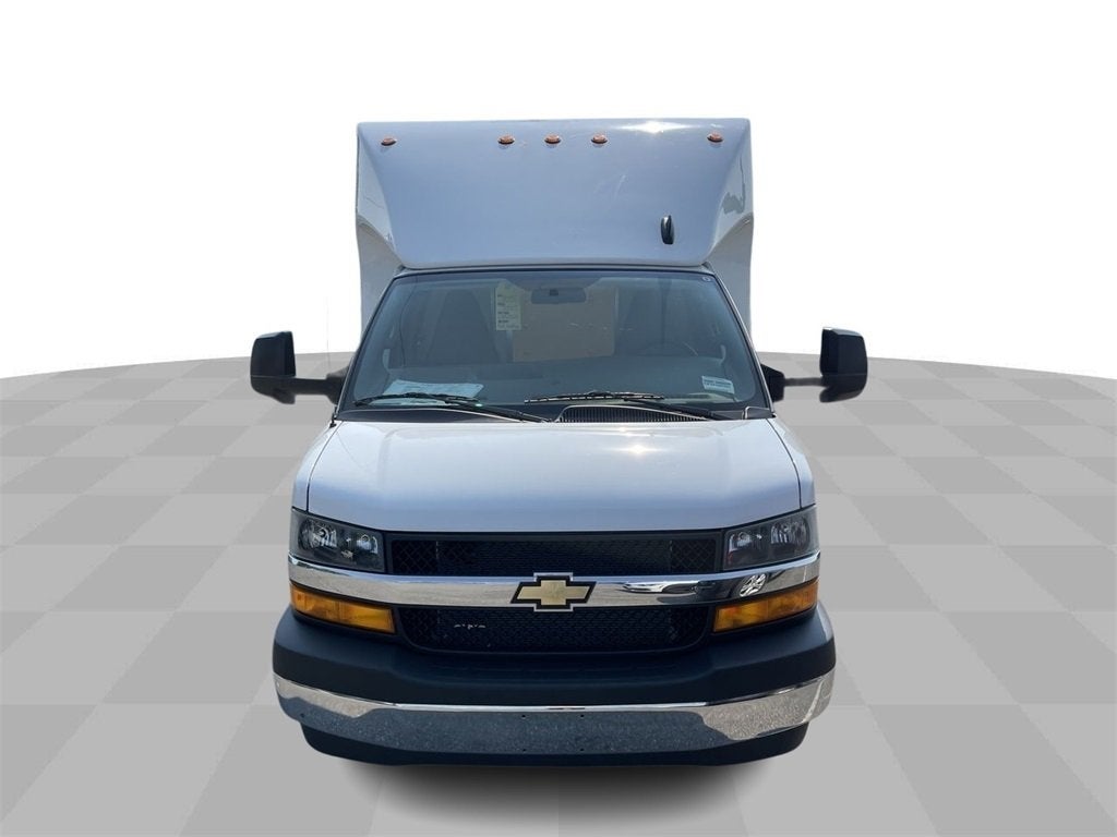 2023 Chevrolet Express Cutaway 3500 3500 Van 159