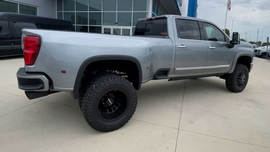 2026 Chevrolet Silverado 3500 HD High Country DRW