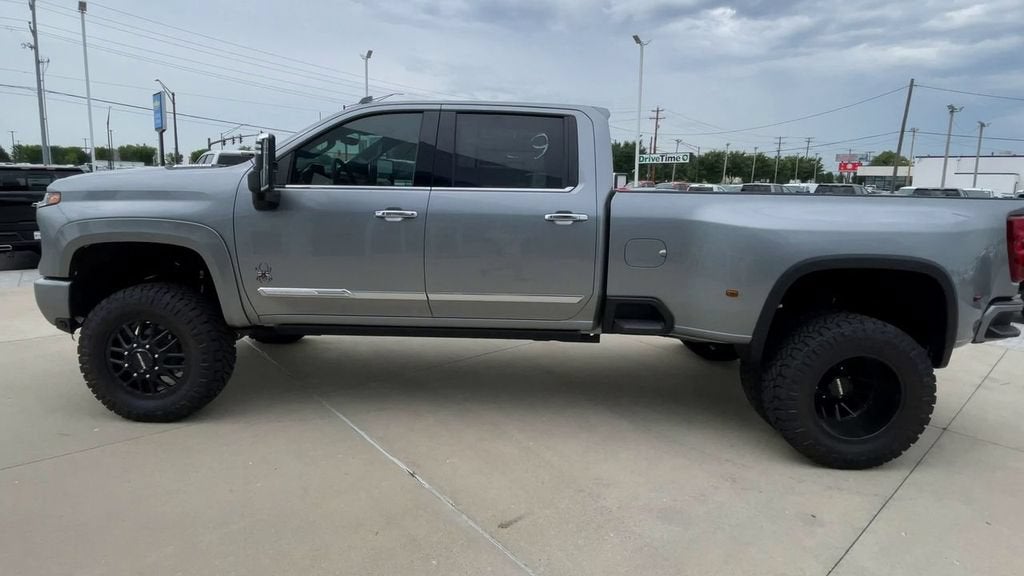2026 Chevrolet Silverado 3500 HD High Country DRW