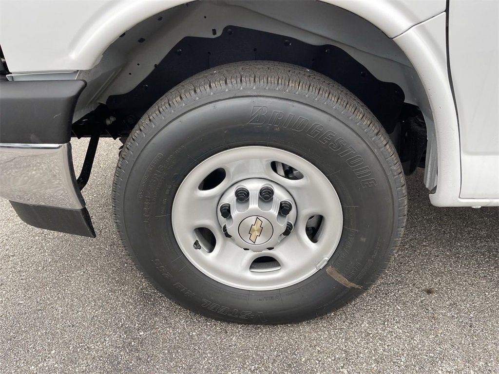 2025 Chevrolet Express Cargo 2500 WT
