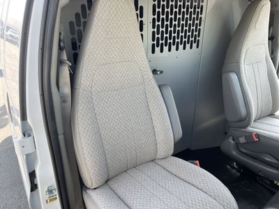 2025 Chevrolet Express Cargo WT