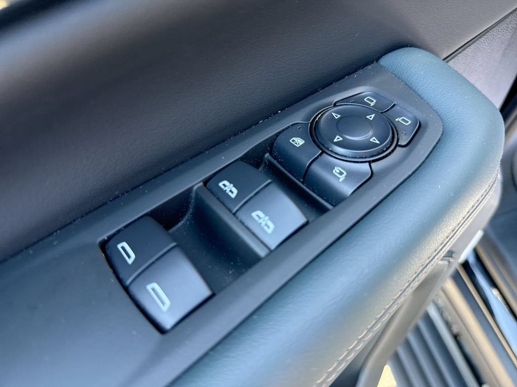 2025 GMC Yukon AT4