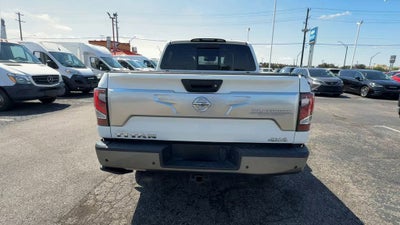 2021 Nissan TITAN Crew Cab Platinum Reserve 4x4