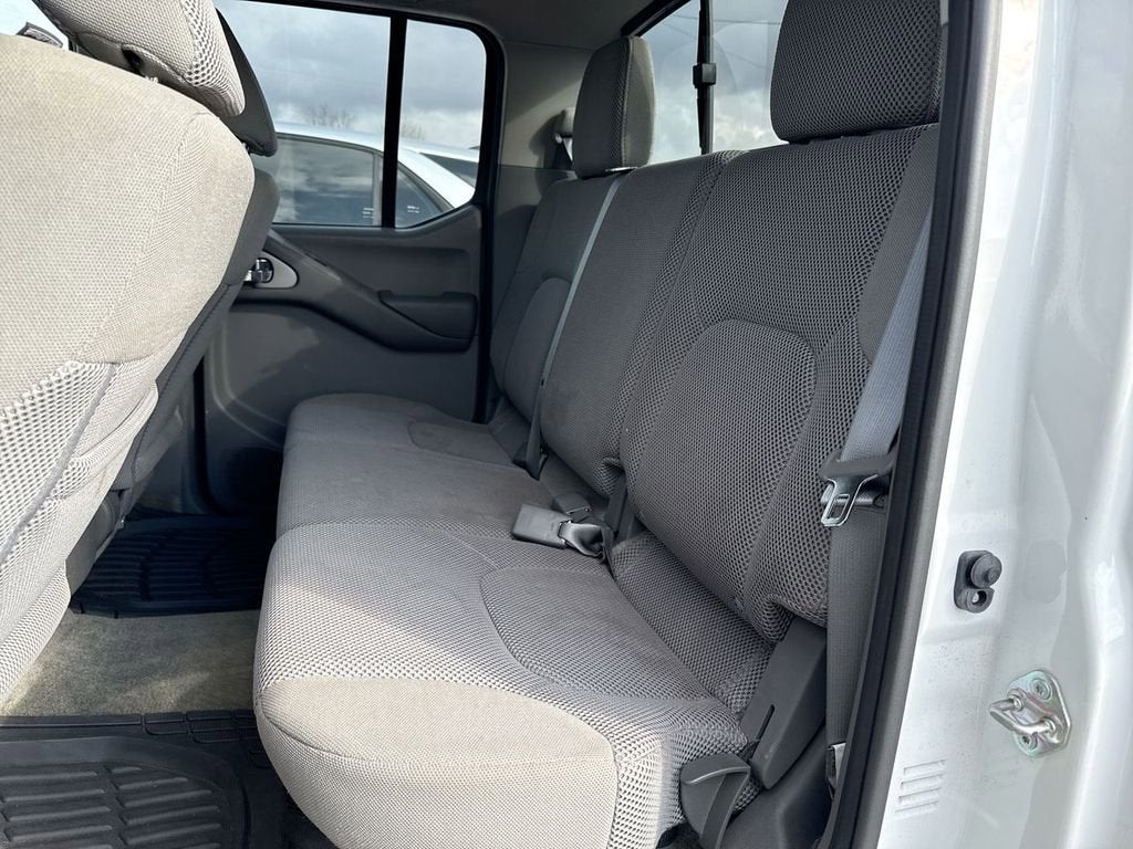 2017 Nissan Frontier SV V6