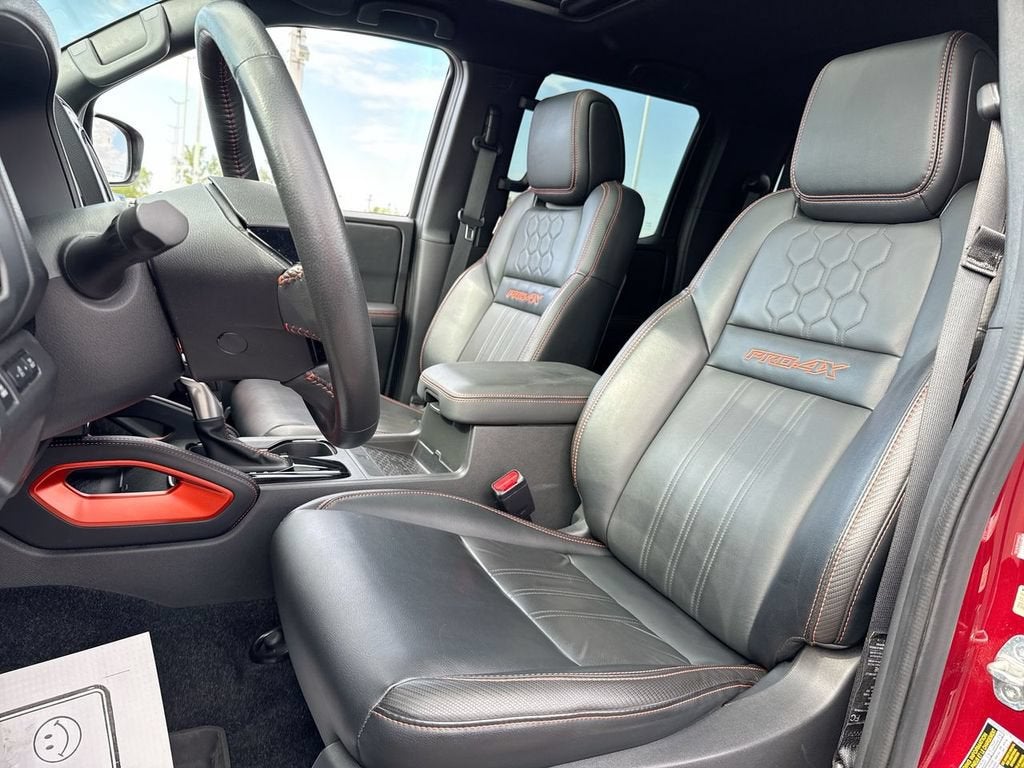 2023 Nissan Frontier Crew Cab PRO-4X 4x4