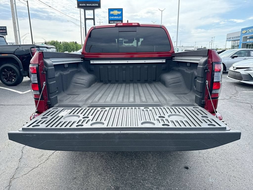 2023 Nissan Frontier Crew Cab PRO-4X 4x4