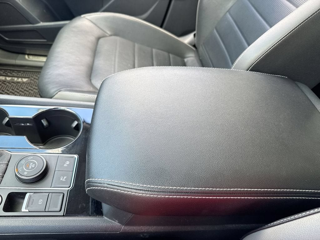 2022 Volkswagen Atlas 3.6L V6 SEL Premium R-Line