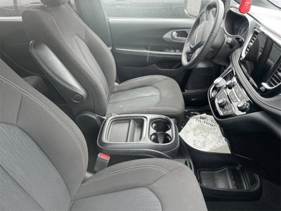 2022 Chrysler Pacifica Touring