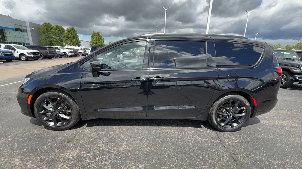 2025 Chrysler Pacifica Limited
