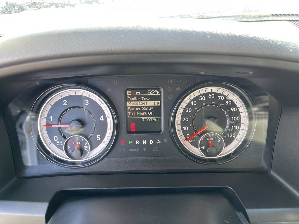 2018 RAM 3500 Tradesman Crew Cab 4x4 8' Box