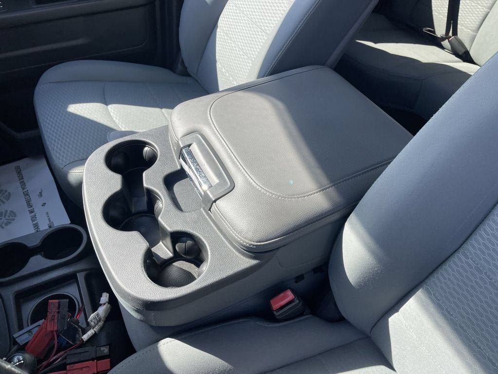 2018 RAM 3500 Tradesman Crew Cab 4x4 8' Box