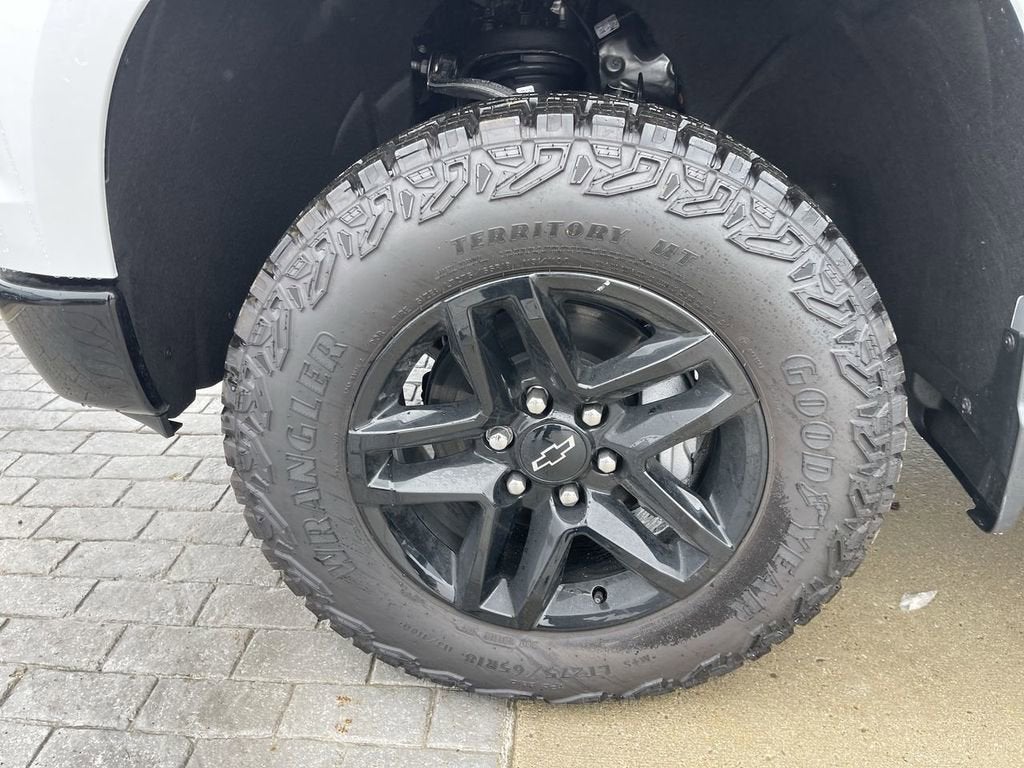 2025 Chevrolet Silverado 1500 Custom Trail Boss