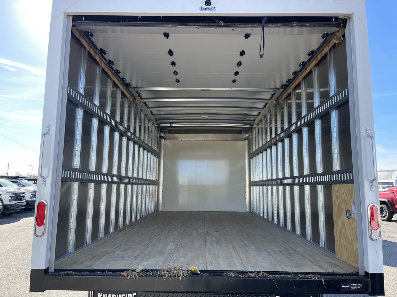 2024 Chevrolet Low Cab Forward 5500 XG 2WD Reg Cab 176