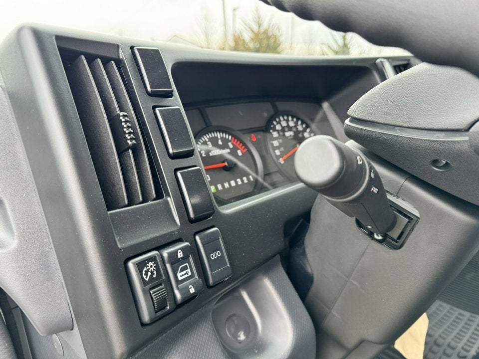 2024 Chevrolet Low Cab Forward 5500 XG 2WD Reg Cab 176