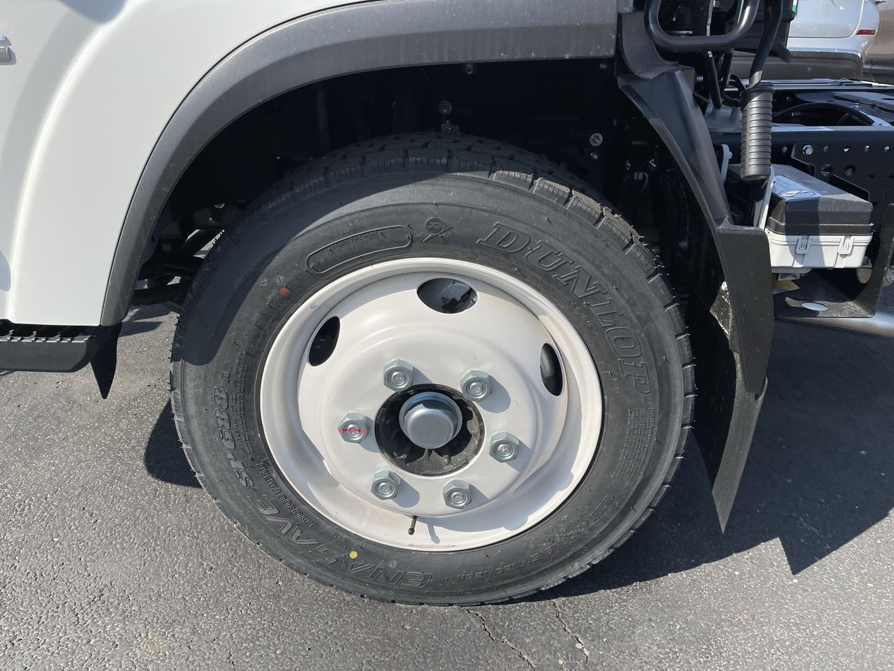 2024 Chevrolet Low Cab Forward 5500 XG 5500