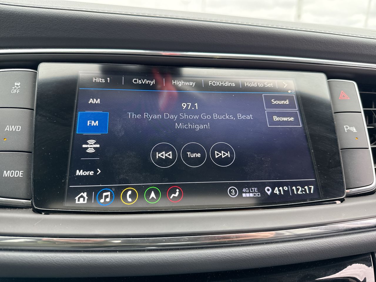 2020 Buick Enclave Essence