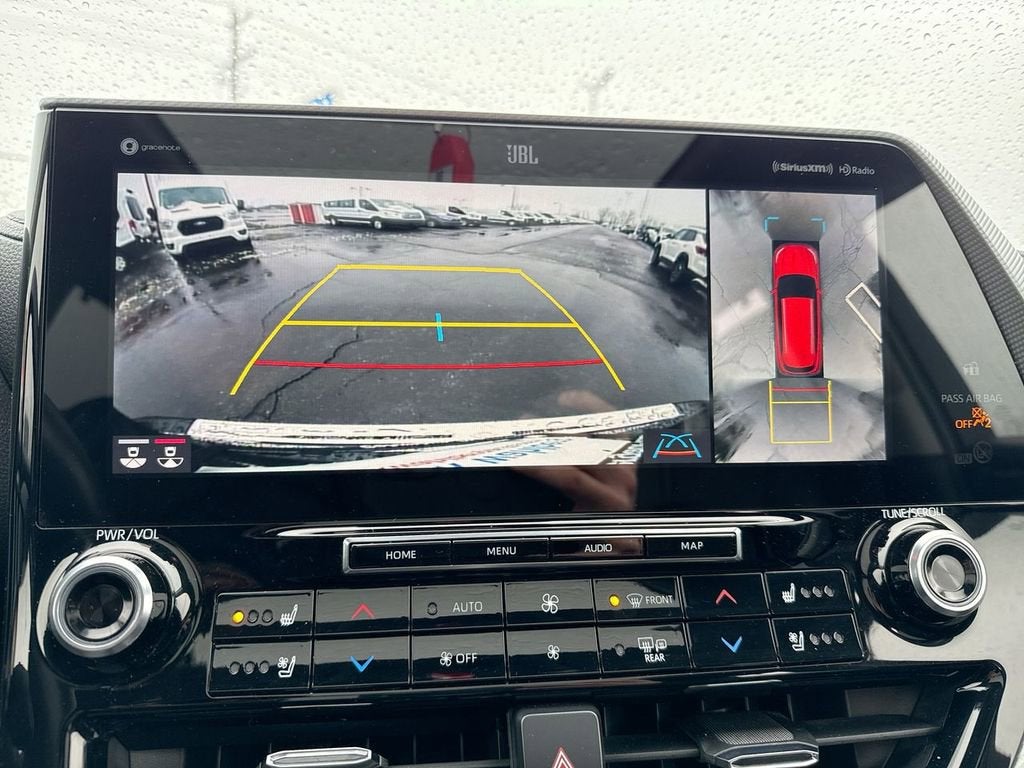 2021 Toyota Highlander Hybrid Platinum