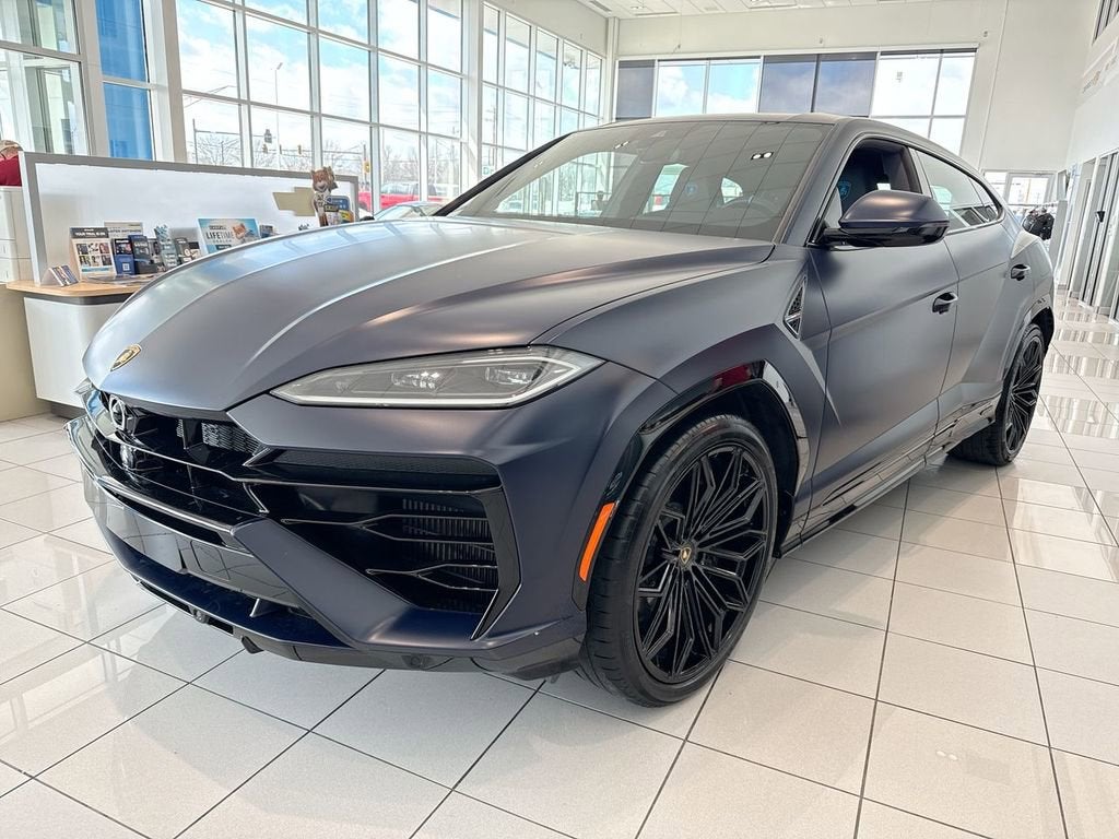 2025 Lamborghini Urus SE