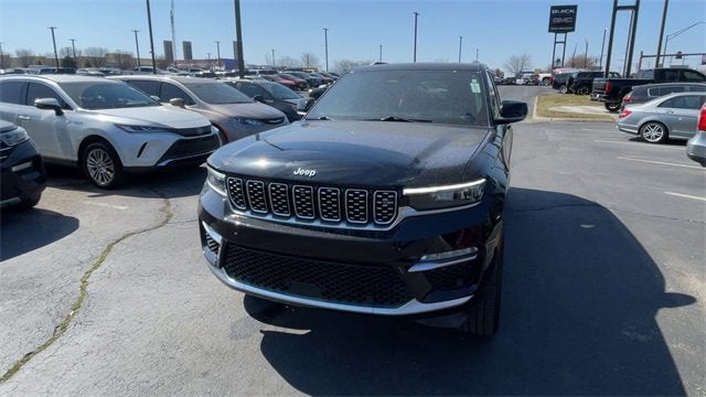2022 Jeep Grand Cherokee Summit