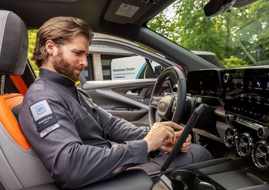 Feldman Chevrolet of Lansing Mobile Service Technician