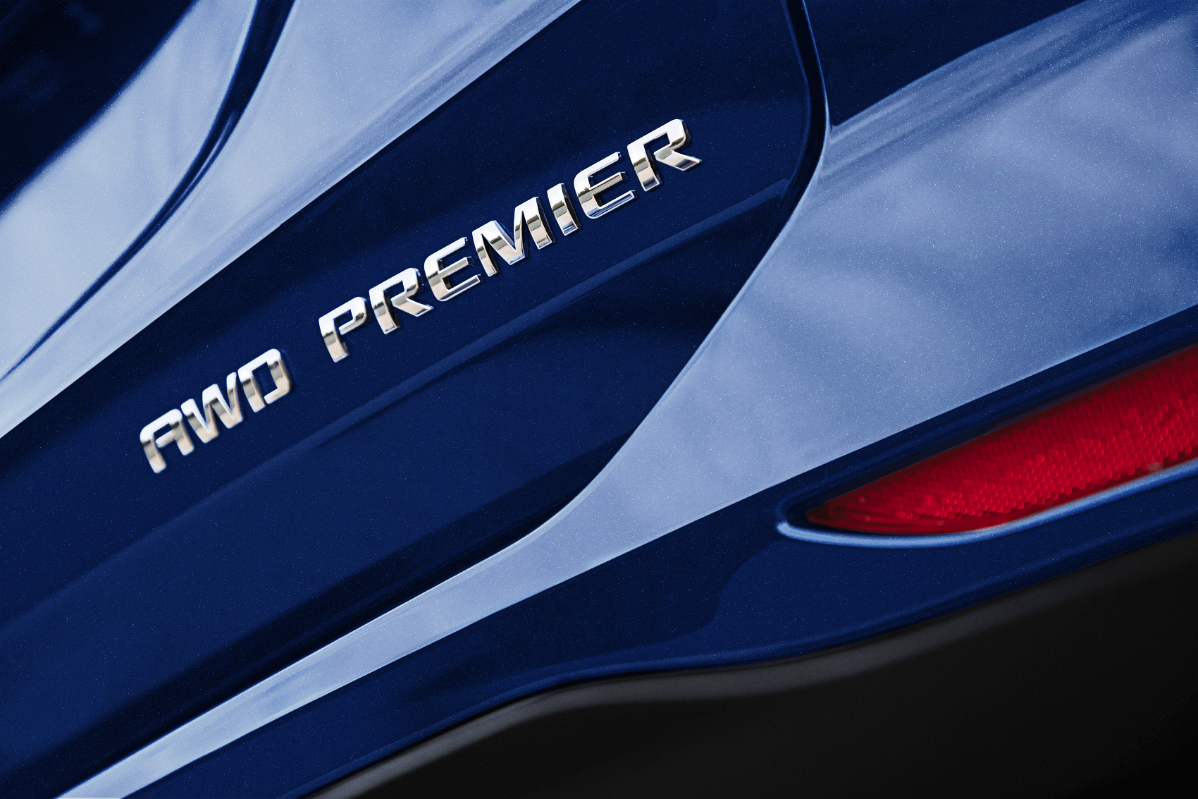 Chevy Equinox vs Nissan Rogue Lansing MI
