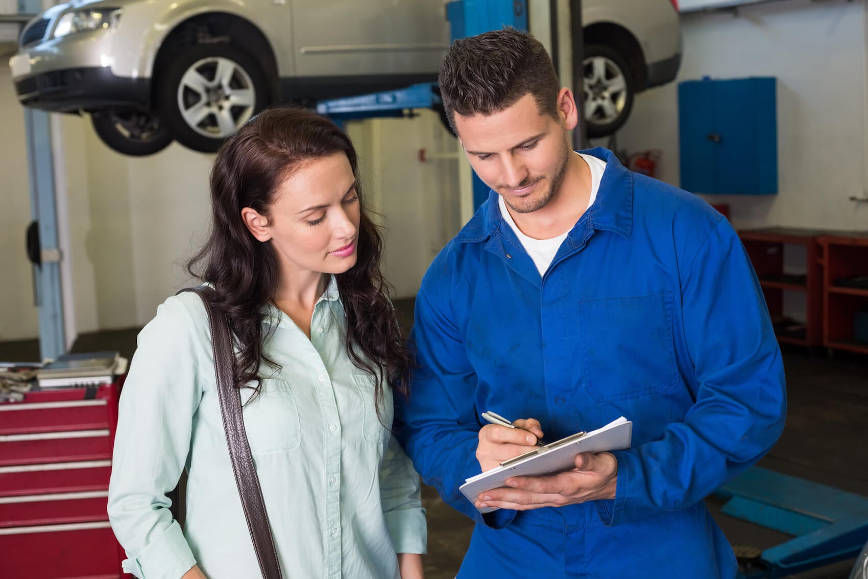 Meet with Chevrolet of Lansing service team